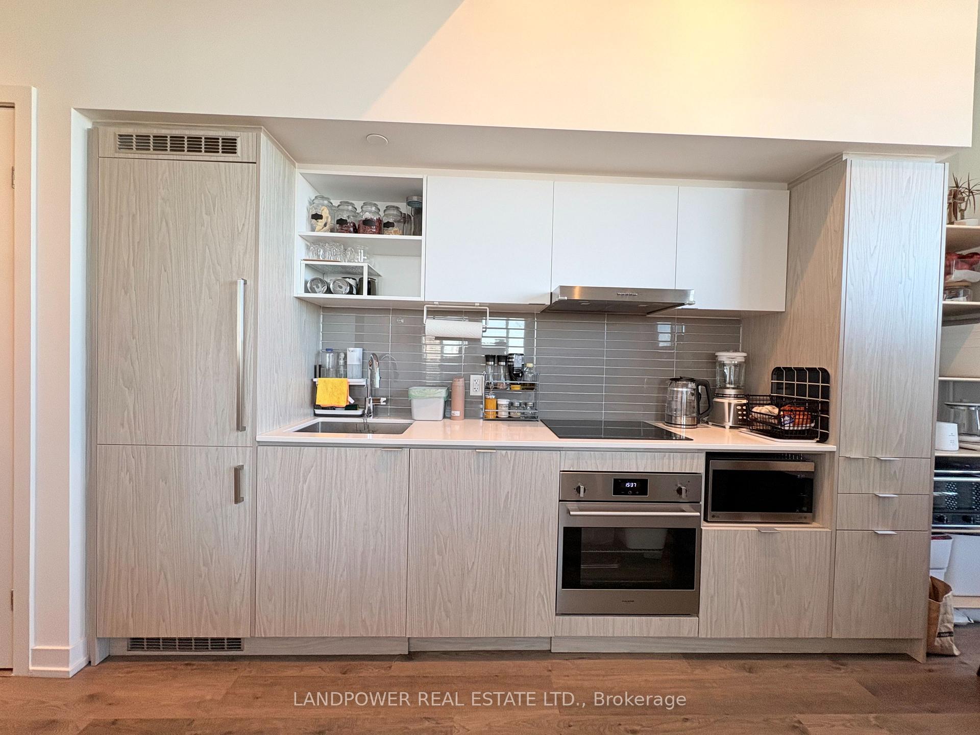 Photo 4 of Unit 5005, 55 Cooper Street, Toronto, Waterfront Communities — HOMEH
