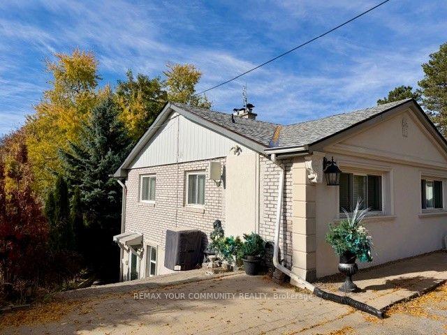 Photo 2 of Unit Lower Level, 15500 Leslie Street, Aurora, Rural Aurora — HOMEH
