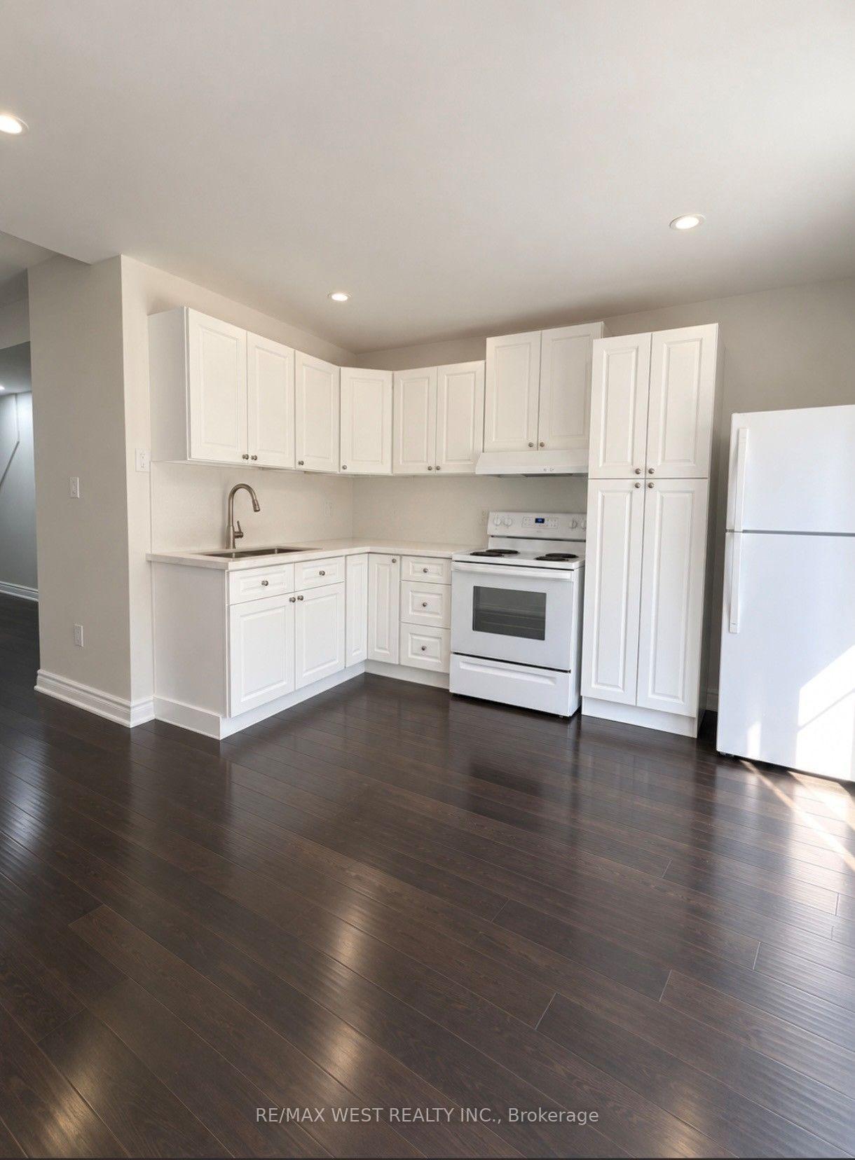 Photo 5 of Unit Main, 181 Cedric Avenue, Toronto, Oakwood Village — HOMEH