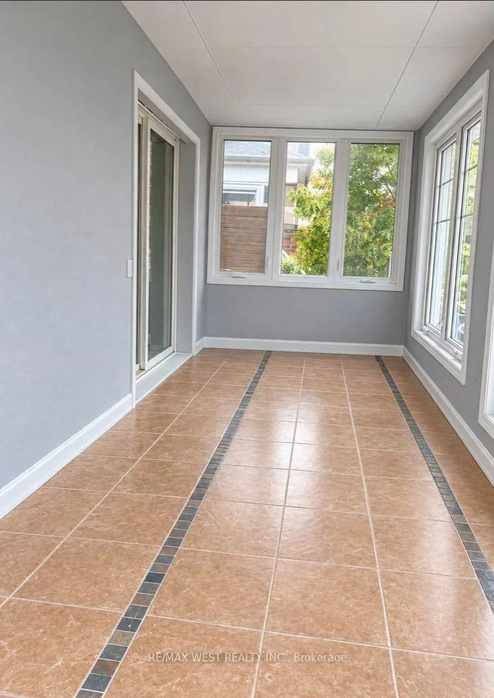 Photo 3 of Unit Main, 181 Cedric Avenue, Toronto, Oakwood Village — HOMEH