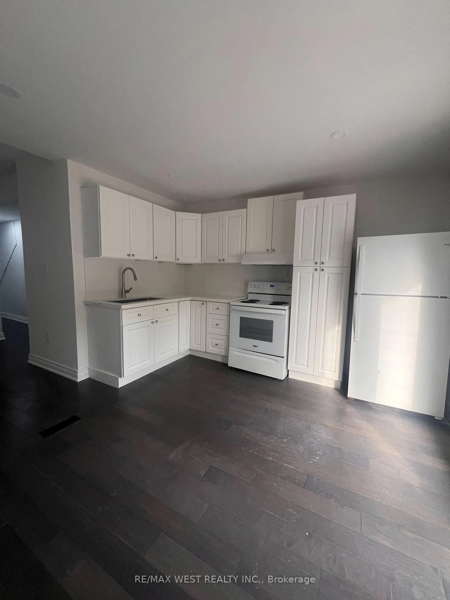Photo 7 of Unit Main, 181 Cedric Avenue, Toronto, Oakwood Village — HOMEH