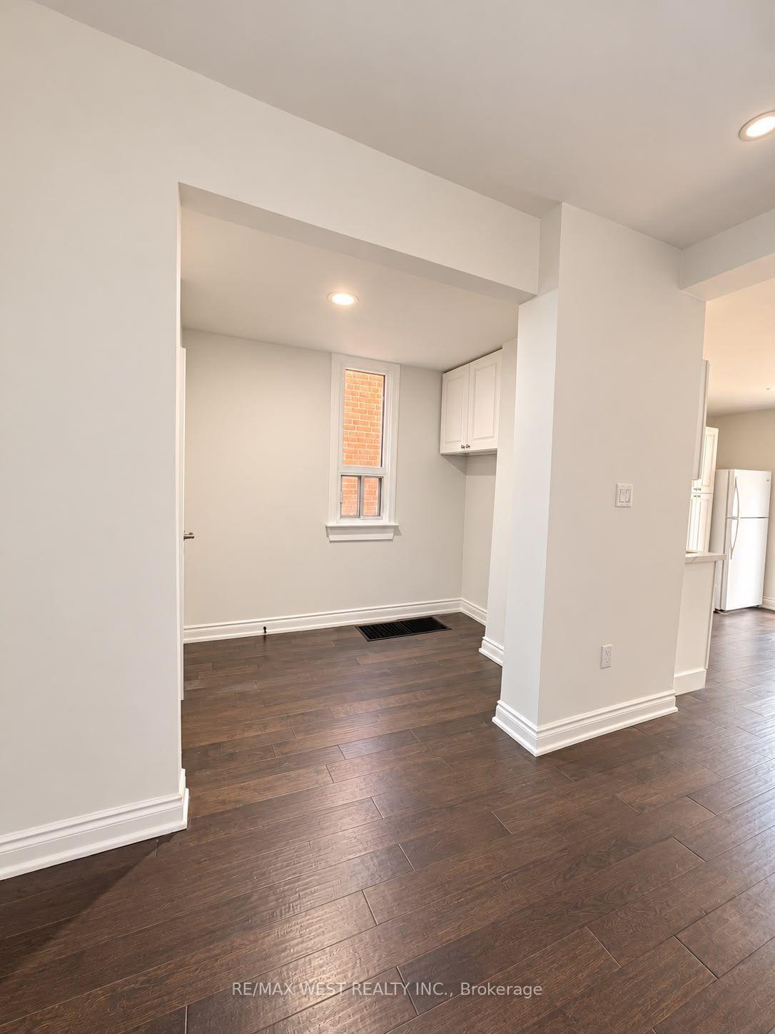 Photo 19 of Unit Main, 181 Cedric Avenue, Toronto, Oakwood Village — HOMEH