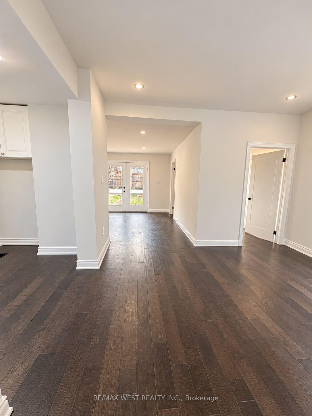 Photo 23 of Unit Main, 181 Cedric Avenue, Toronto, Oakwood Village — HOMEH