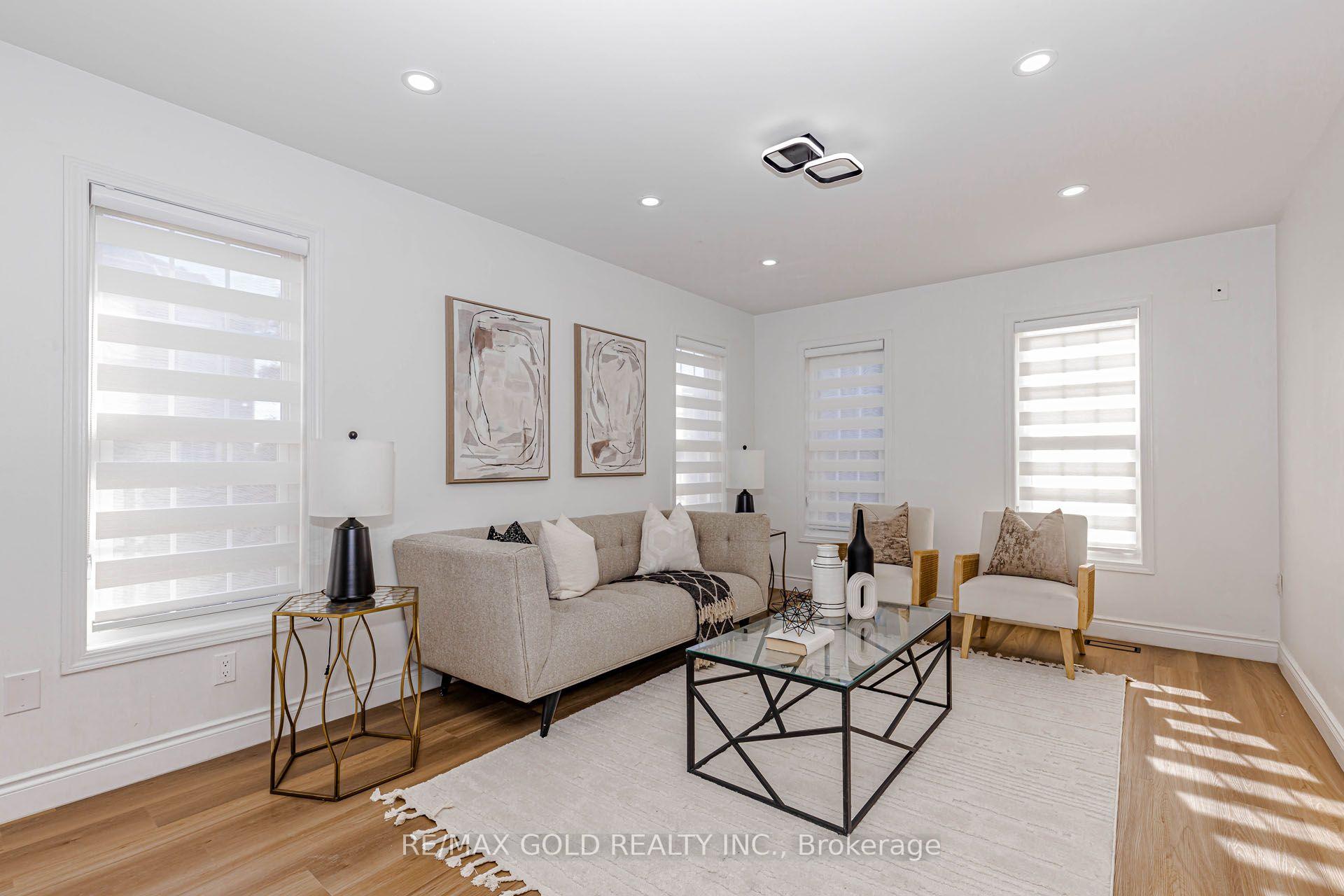 Photo 16 of 1 Orangegrove Drive, Brampton, Fletcher's Meadow — HOMEH