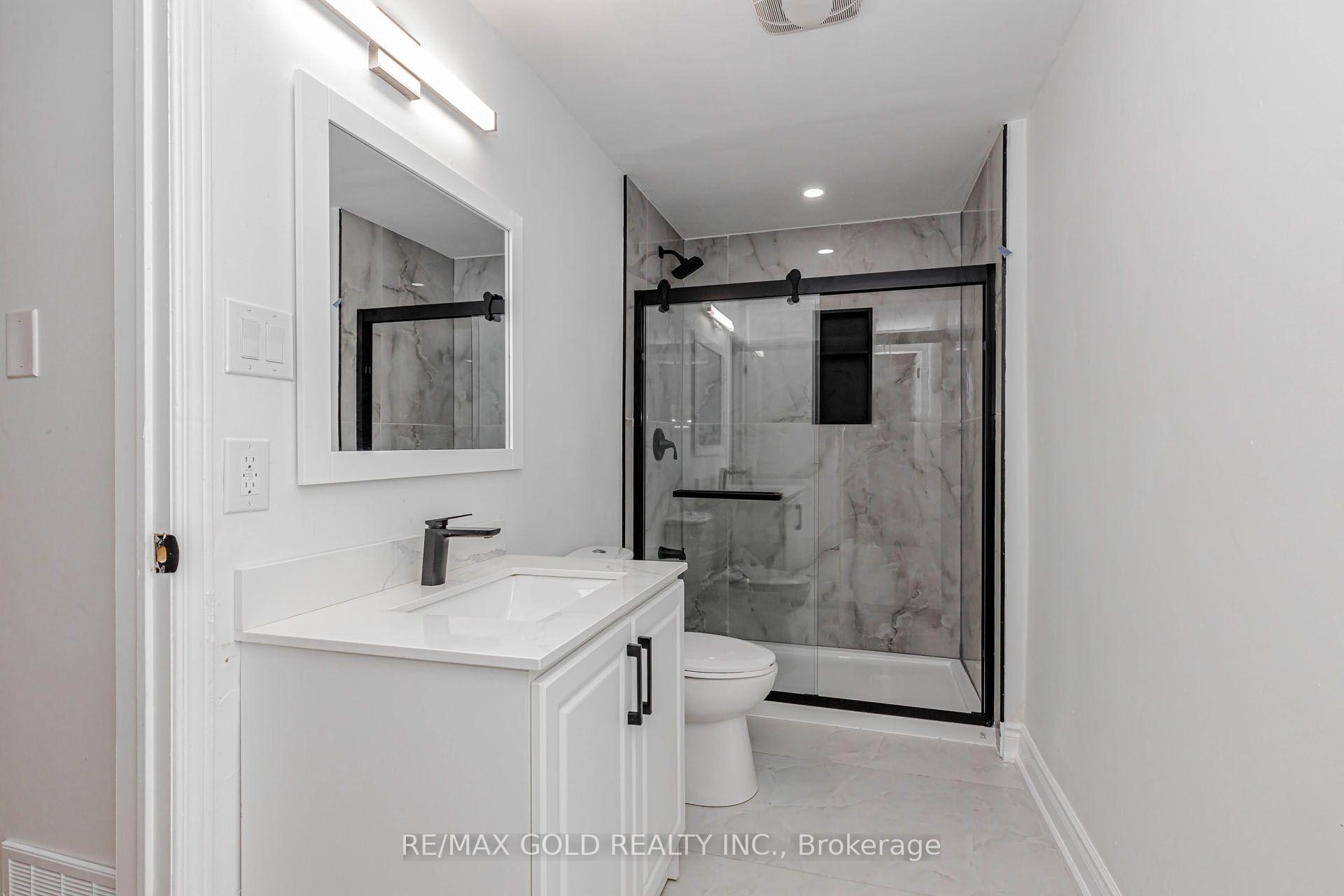 Photo 45 of 1 Orangegrove Drive, Brampton, Fletcher's Meadow — HOMEH