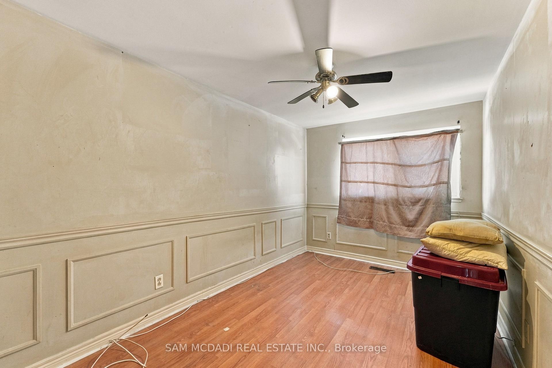 Photo 14 of 561 Tedwyn Drive, Mississauga, Cooksville — HOMEH