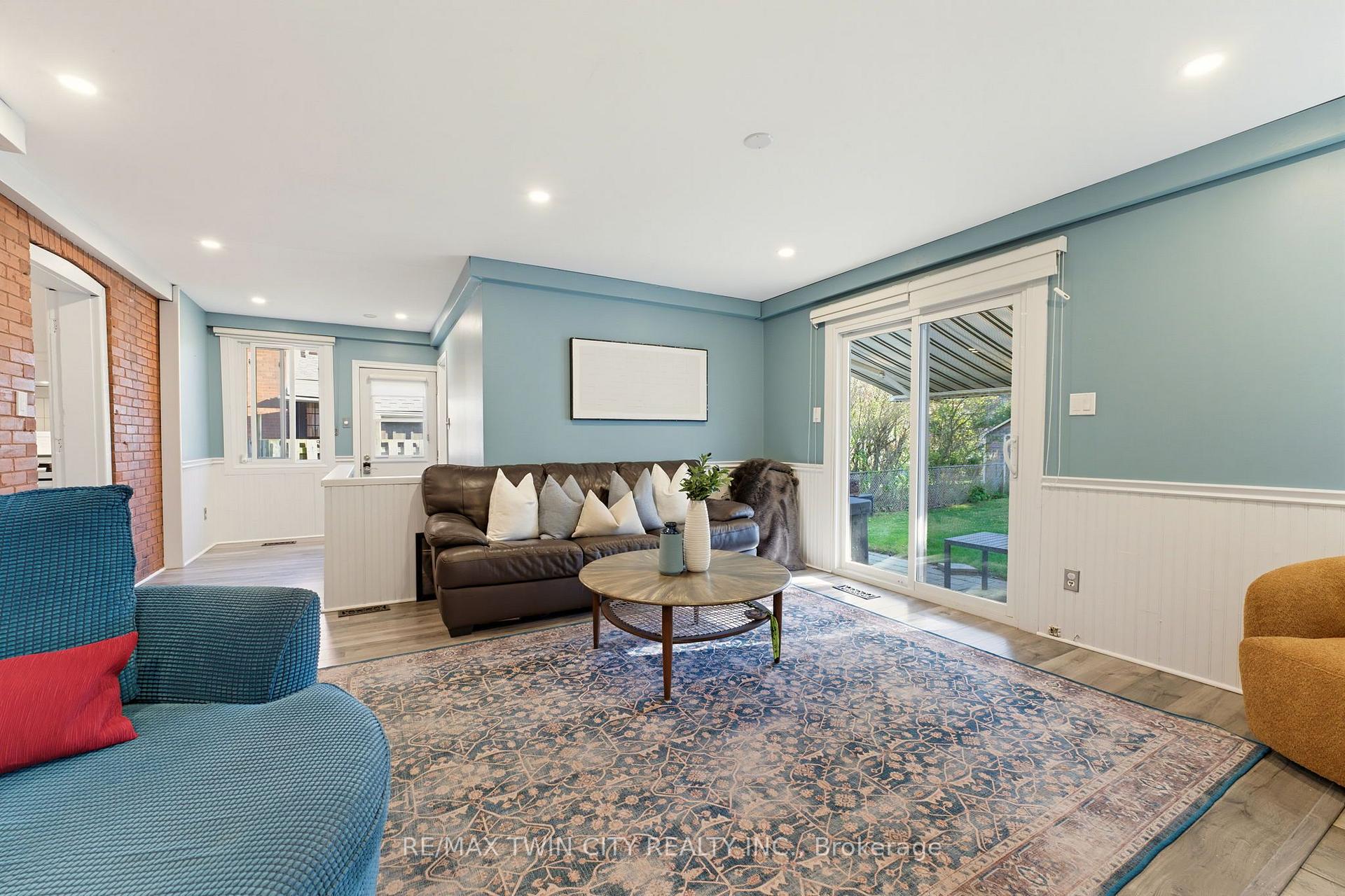Photo 16 of 540 Vine Street, Cambridge, Preston South — HOMEH