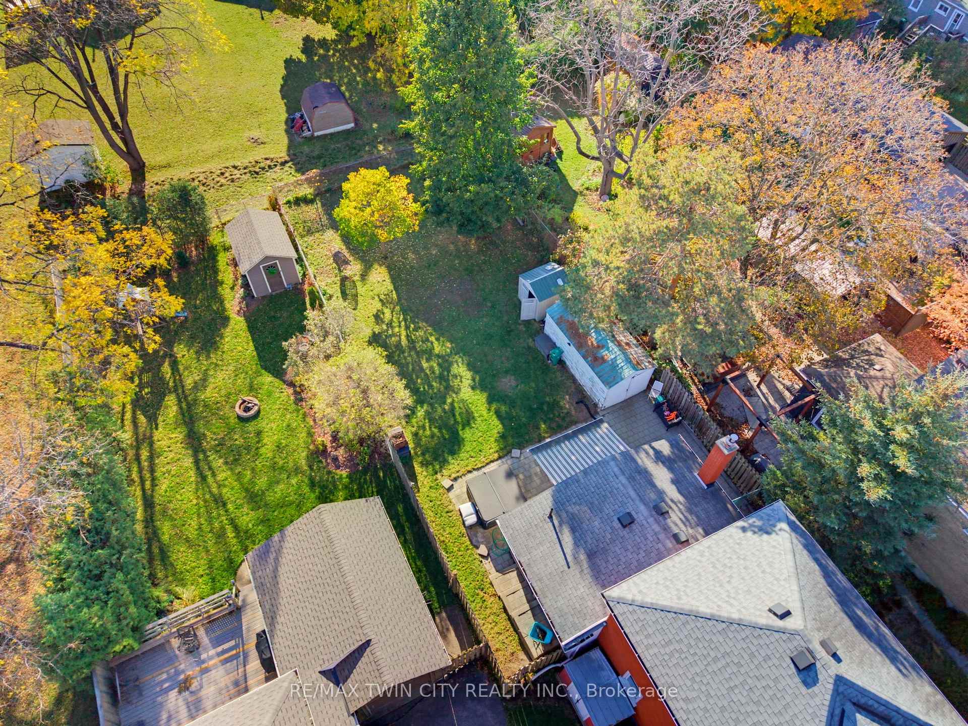 Photo 30 of 540 Vine Street, Cambridge, Preston South — HOMEH