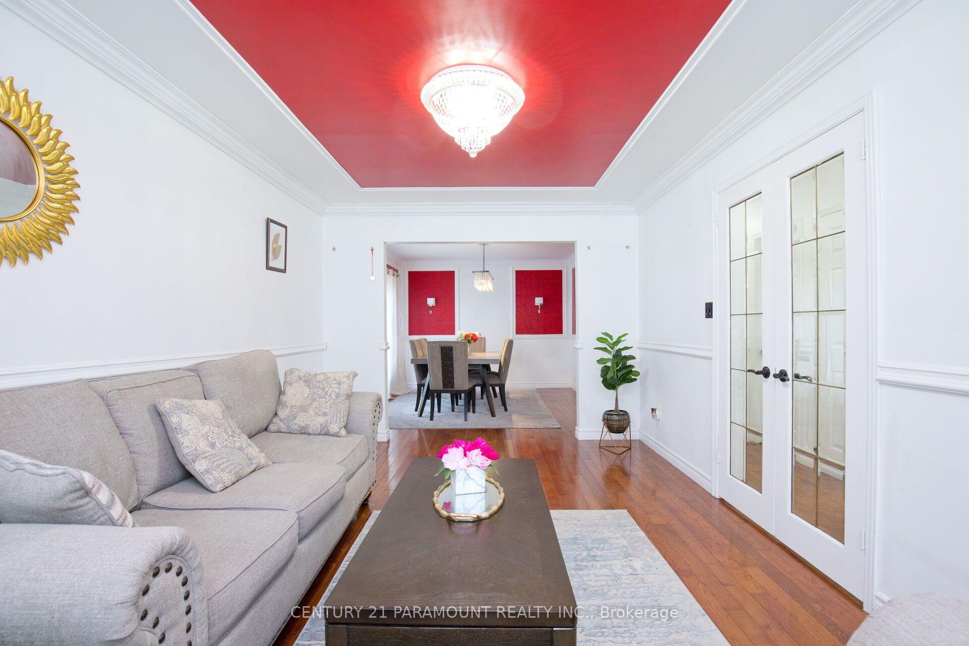 Photo 9 of 888 Sproule Crescent, Oshawa, Pinecrest — HOMEH