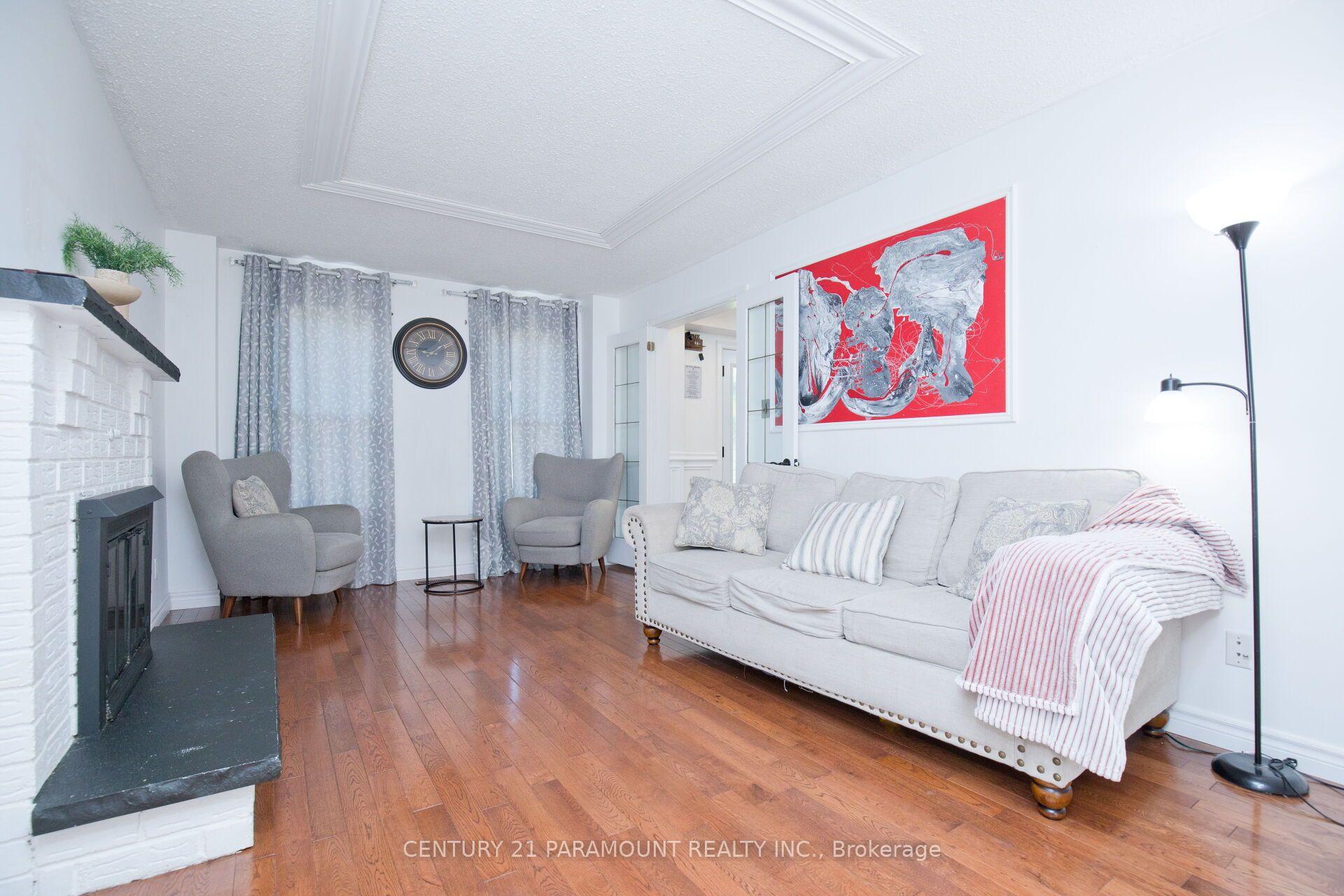 Photo 12 of 888 Sproule Crescent, Oshawa, Pinecrest — HOMEH