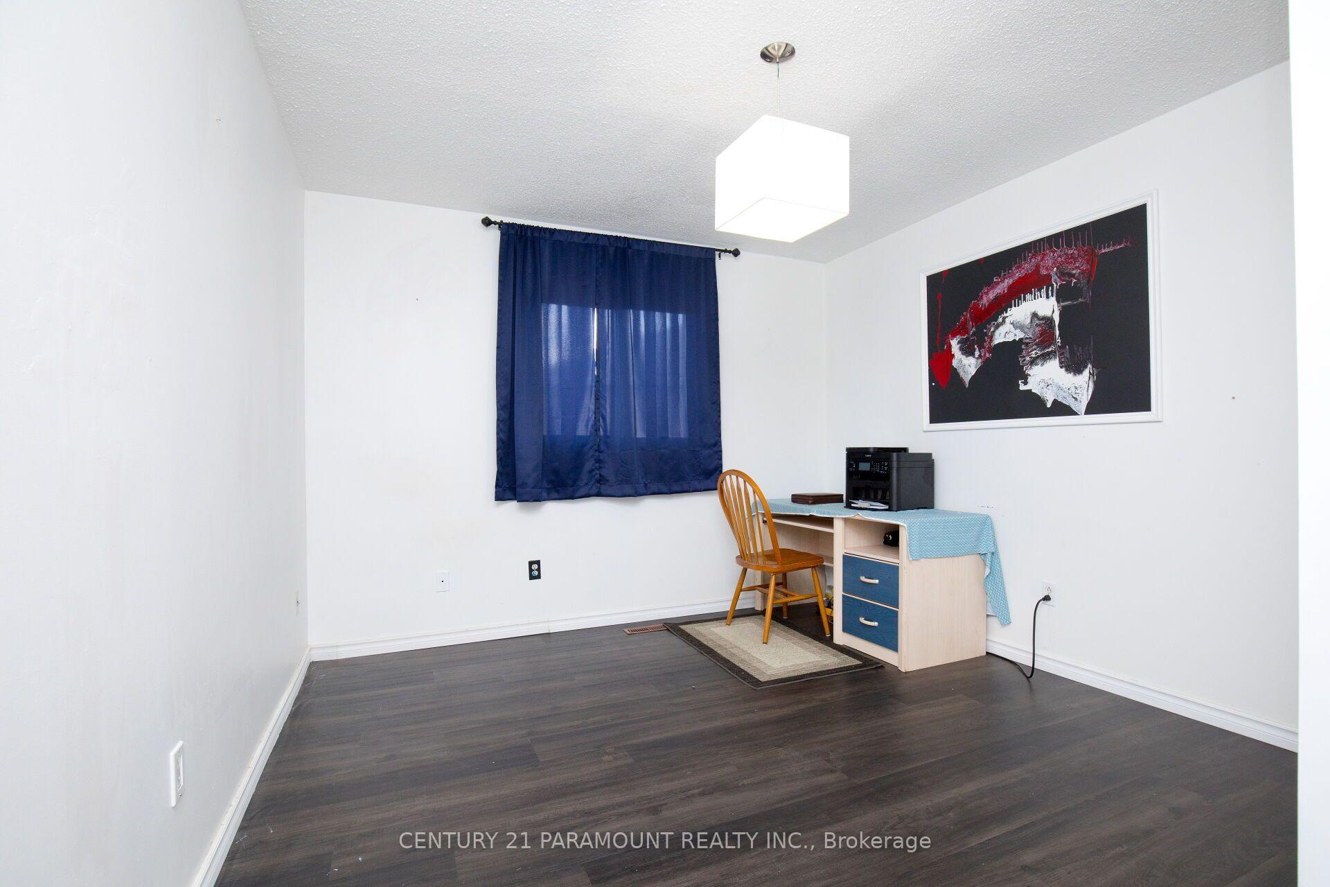 Photo 26 of 888 Sproule Crescent, Oshawa, Pinecrest — HOMEH