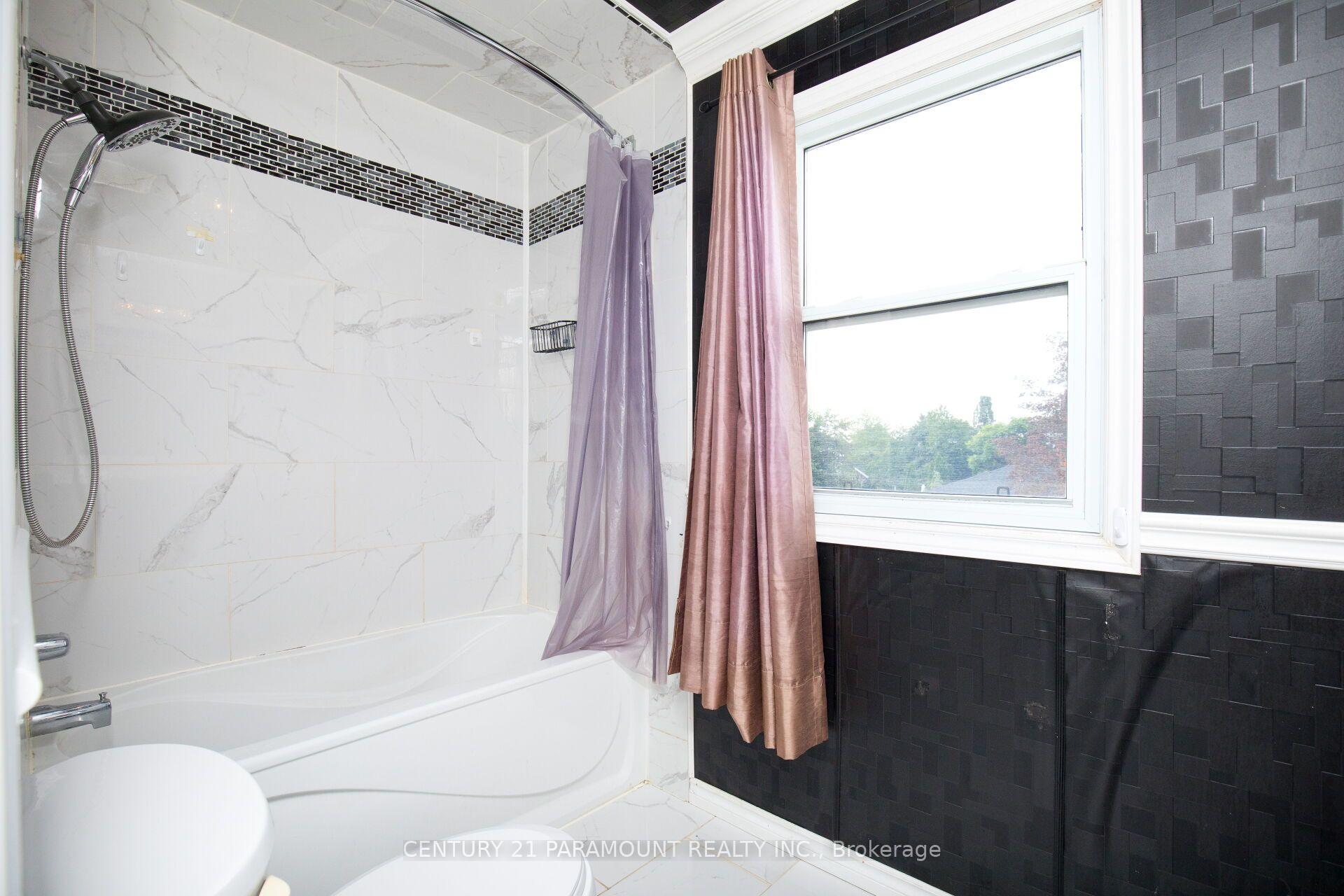 Photo 30 of 888 Sproule Crescent, Oshawa, Pinecrest — HOMEH