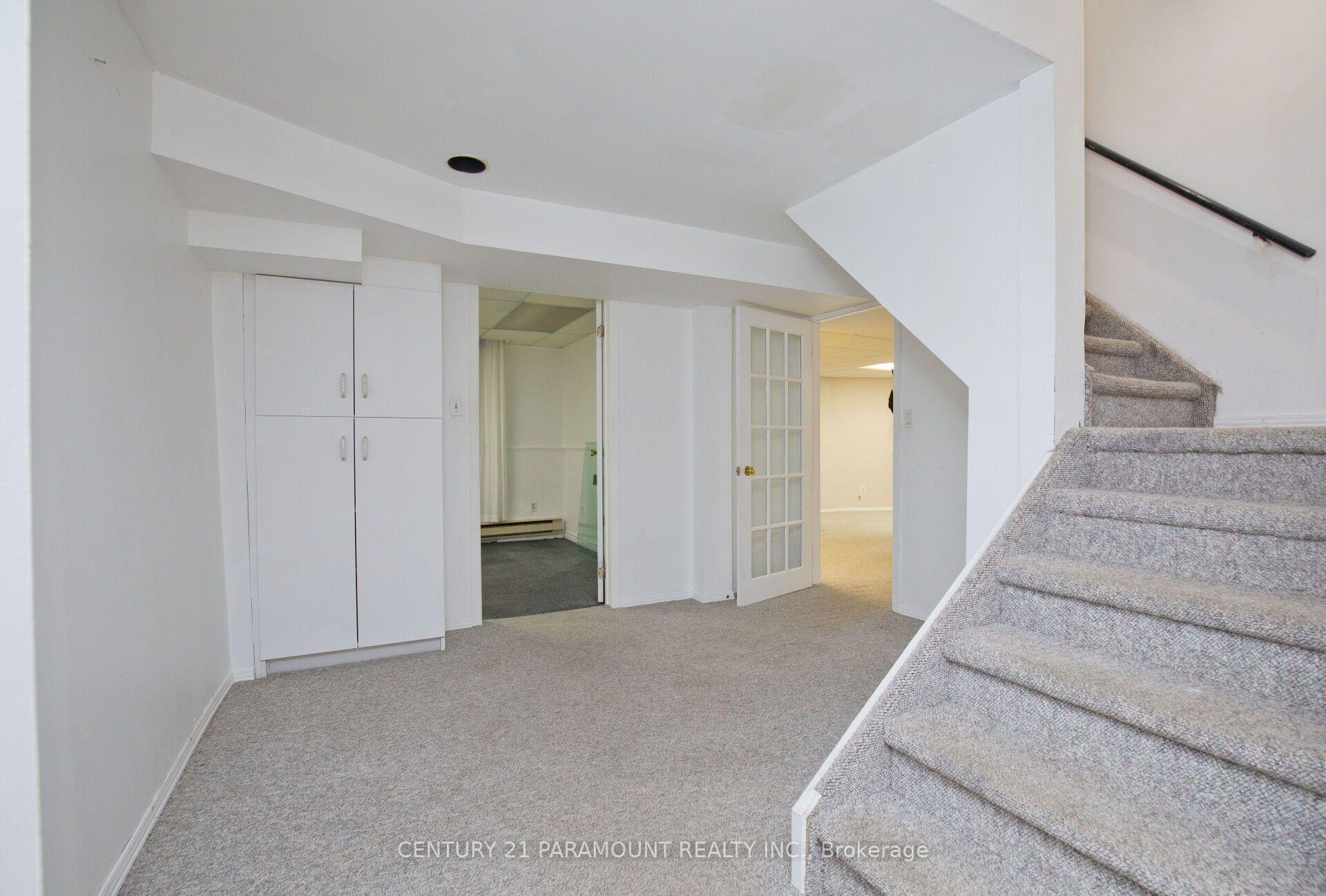 Photo 33 of 888 Sproule Crescent, Oshawa, Pinecrest — HOMEH