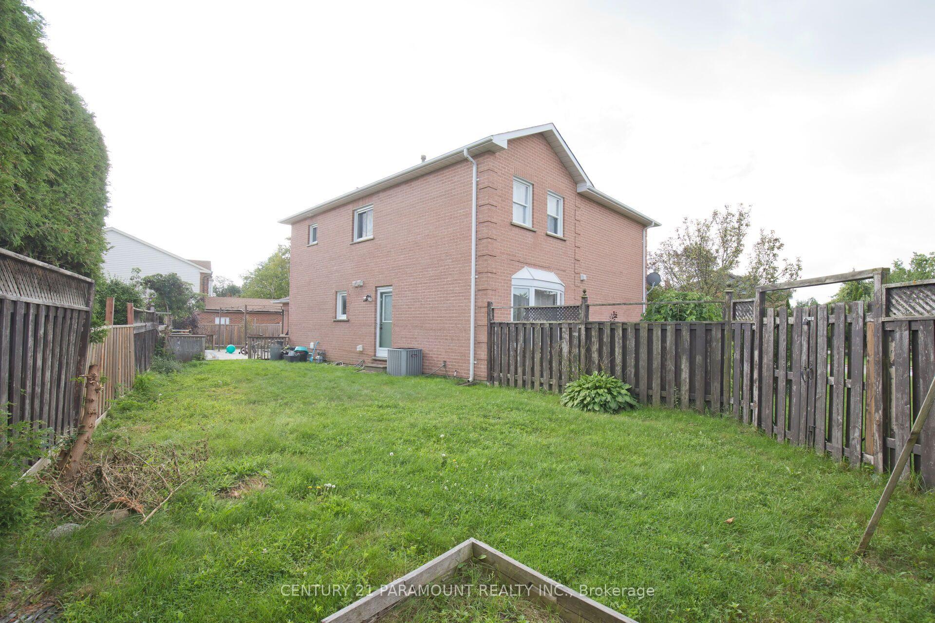 Photo 44 of 888 Sproule Crescent, Oshawa, Pinecrest — HOMEH