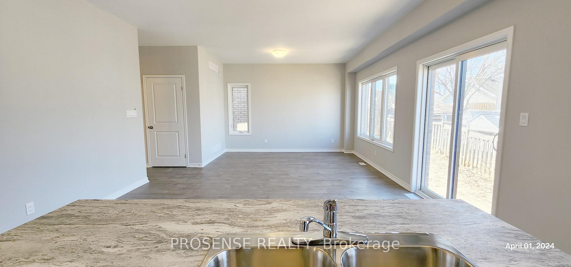 Photo 20 of 209 Pilkington Street, Thorold, Allanburg/Thorold South — HOMEH