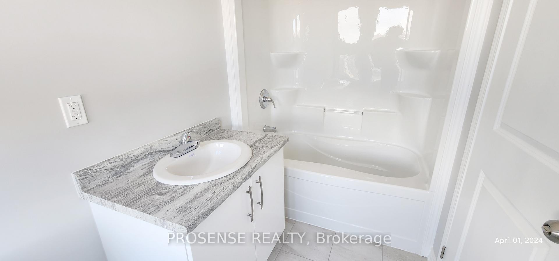 Photo 40 of 209 Pilkington Street, Thorold, Allanburg/Thorold South — HOMEH