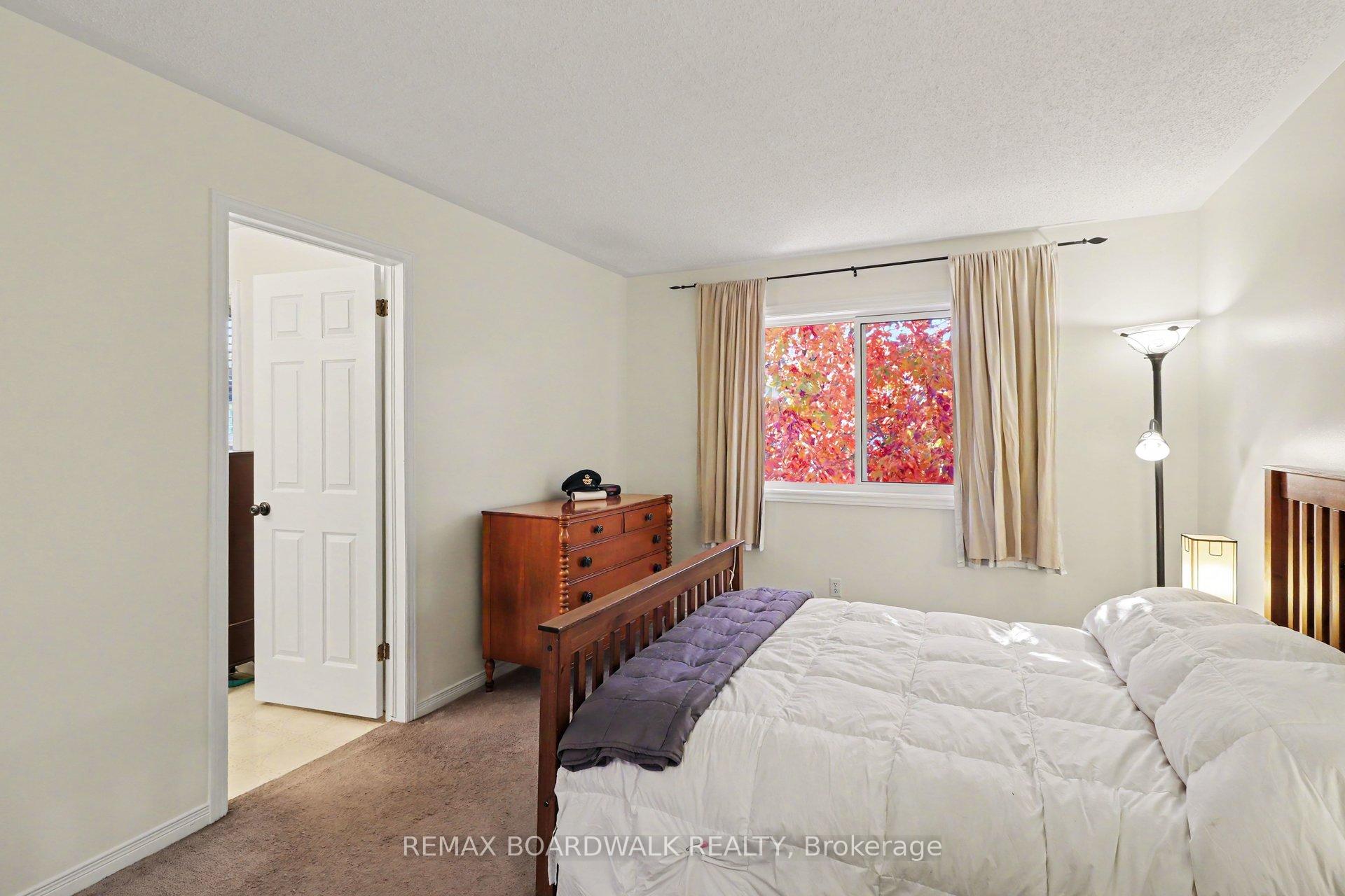Photo 20 of 869 Clearcrest Crescent, Ottawa, Fallingbrook/Ridgemount — HOMEH