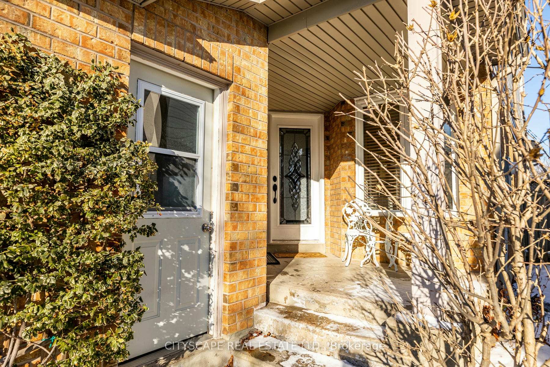 Photo 5 of 28 Furrows End, Brampton, Heart Lake West — HOMEH