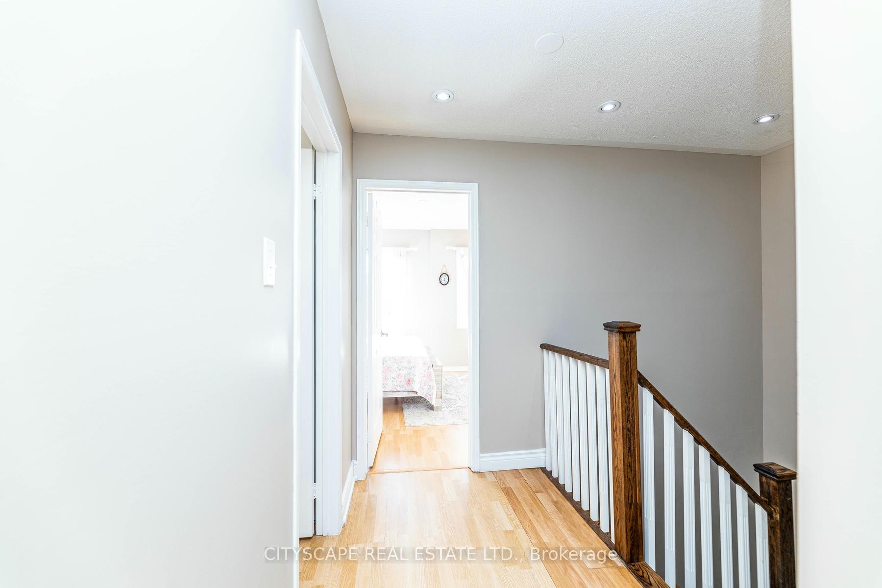 Photo 25 of 28 Furrows End, Brampton, Heart Lake West — HOMEH