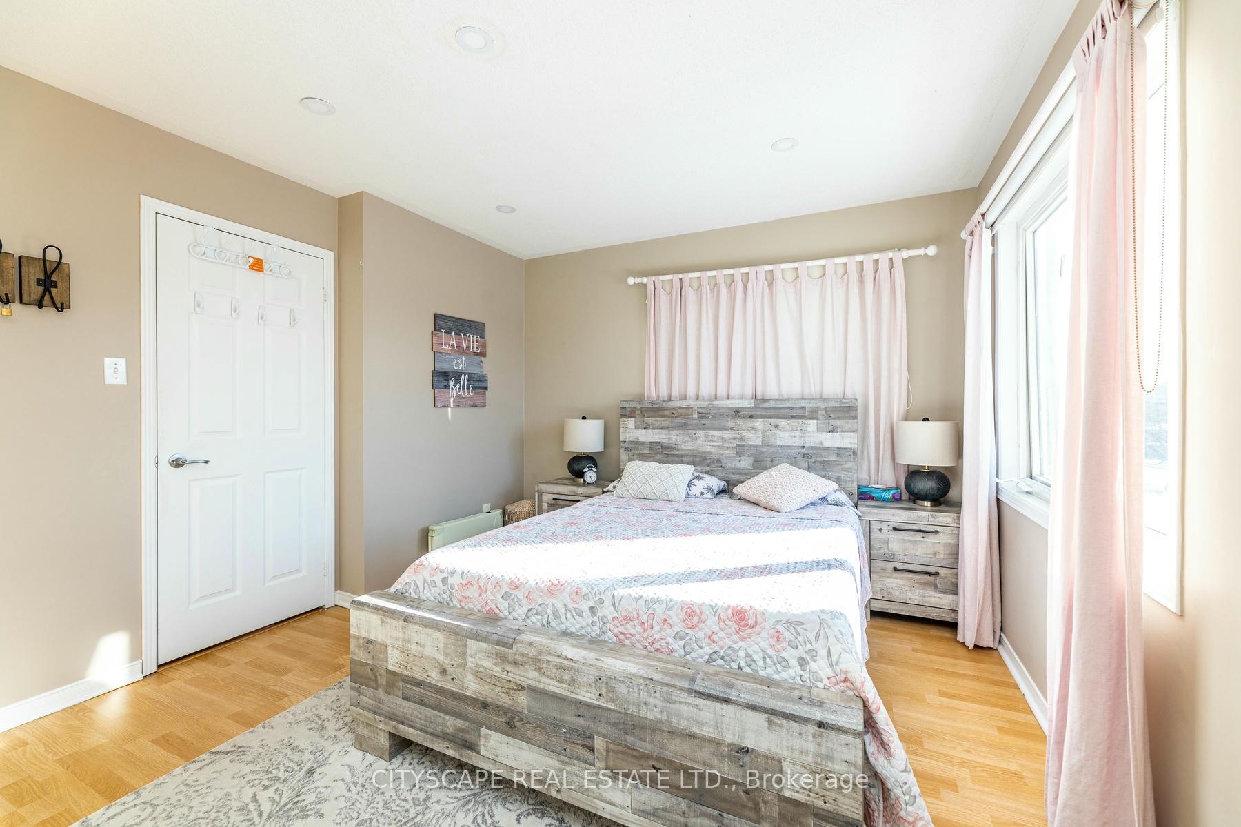 Photo 26 of 28 Furrows End, Brampton, Heart Lake West — HOMEH