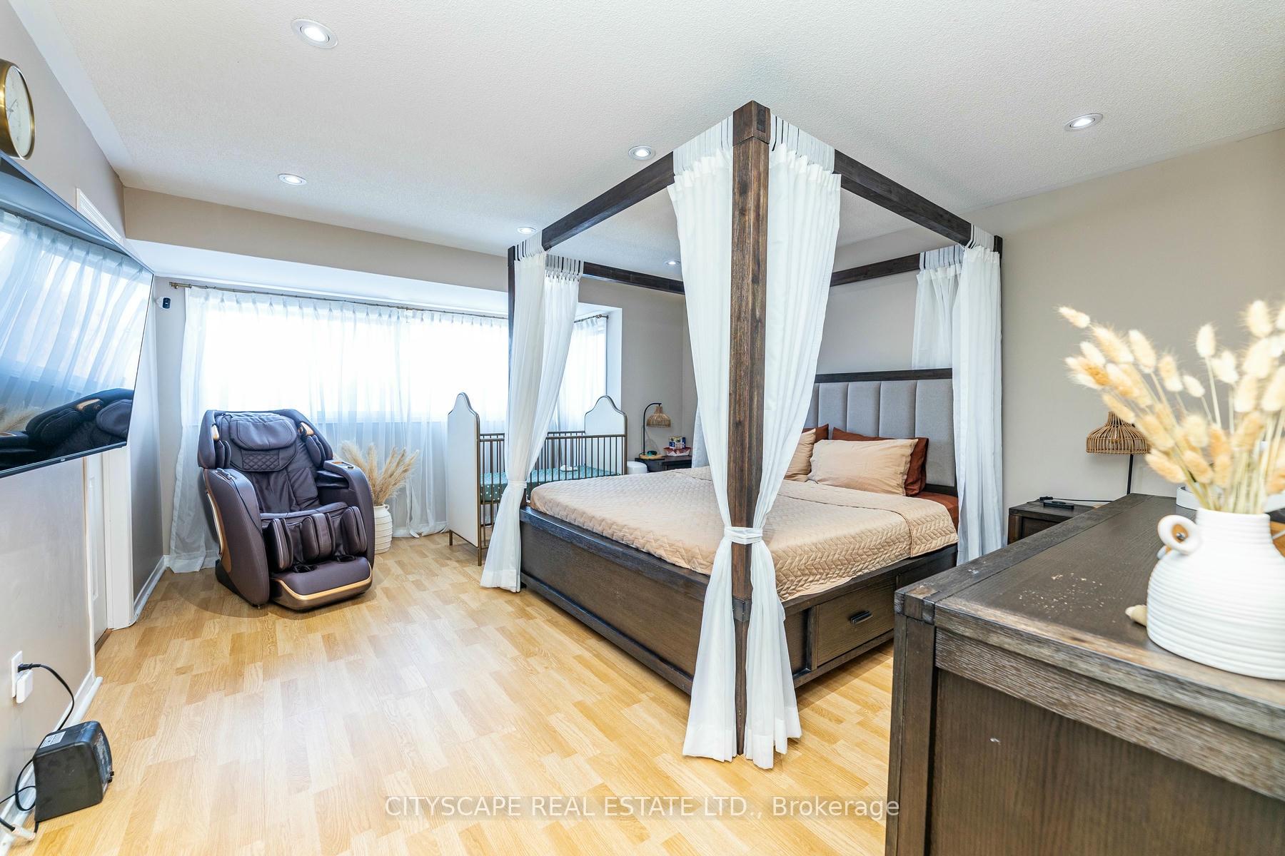 Photo 28 of 28 Furrows End, Brampton, Heart Lake West — HOMEH