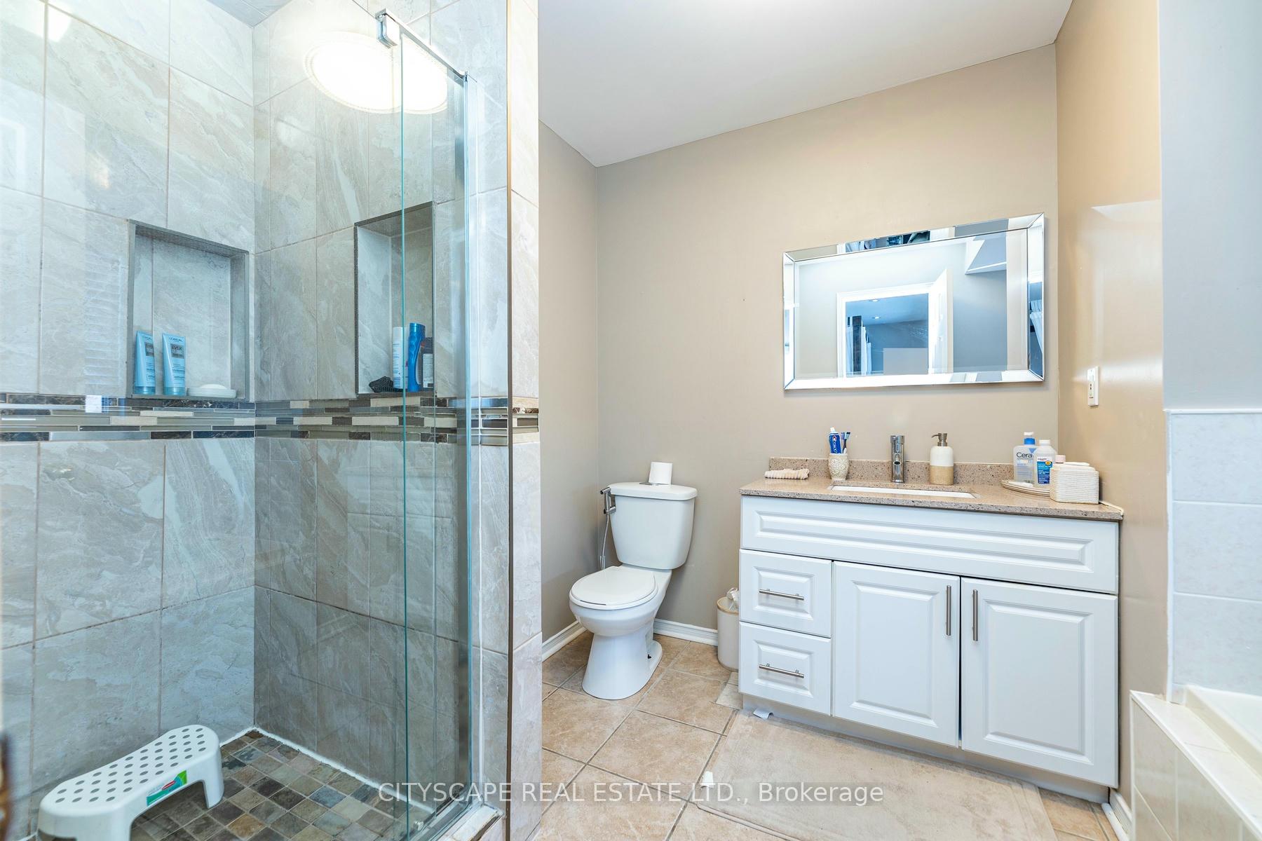 Photo 31 of 28 Furrows End, Brampton, Heart Lake West — HOMEH