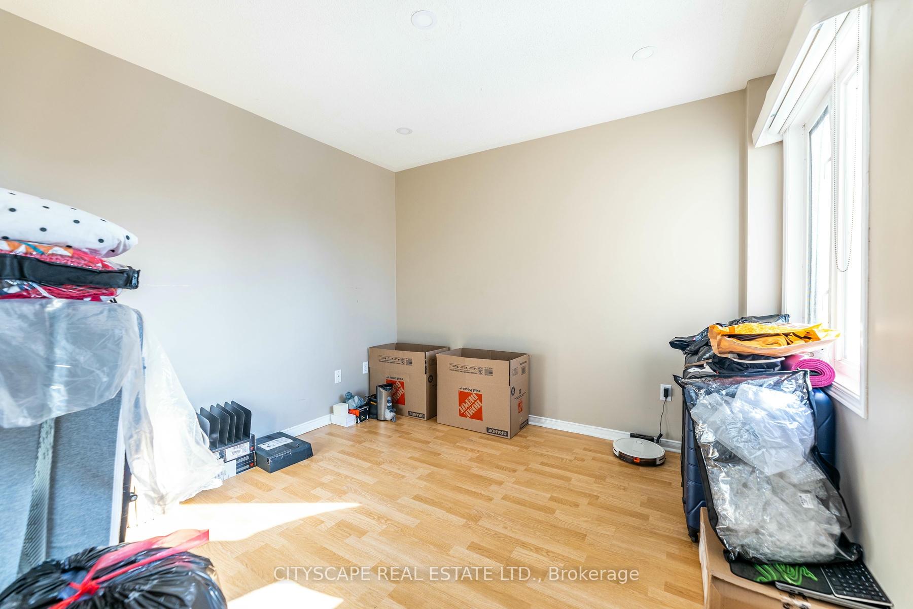 Photo 33 of 28 Furrows End, Brampton, Heart Lake West — HOMEH
