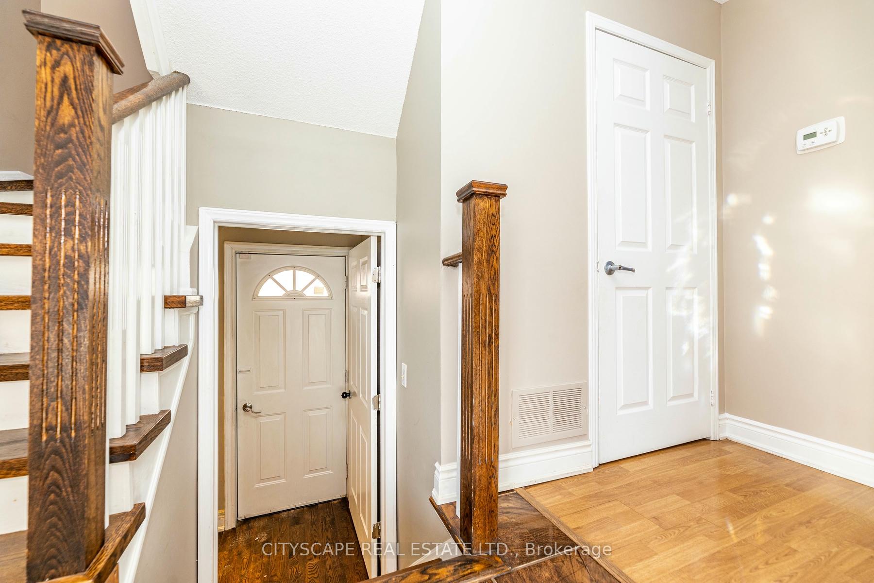 Photo 35 of 28 Furrows End, Brampton, Heart Lake West — HOMEH