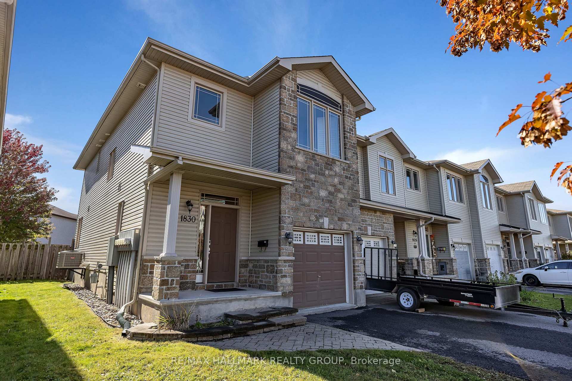 Photo 3 of 1830 Arrowgrass Way, Ottawa, Notting Hill/Summerside — HOMEH