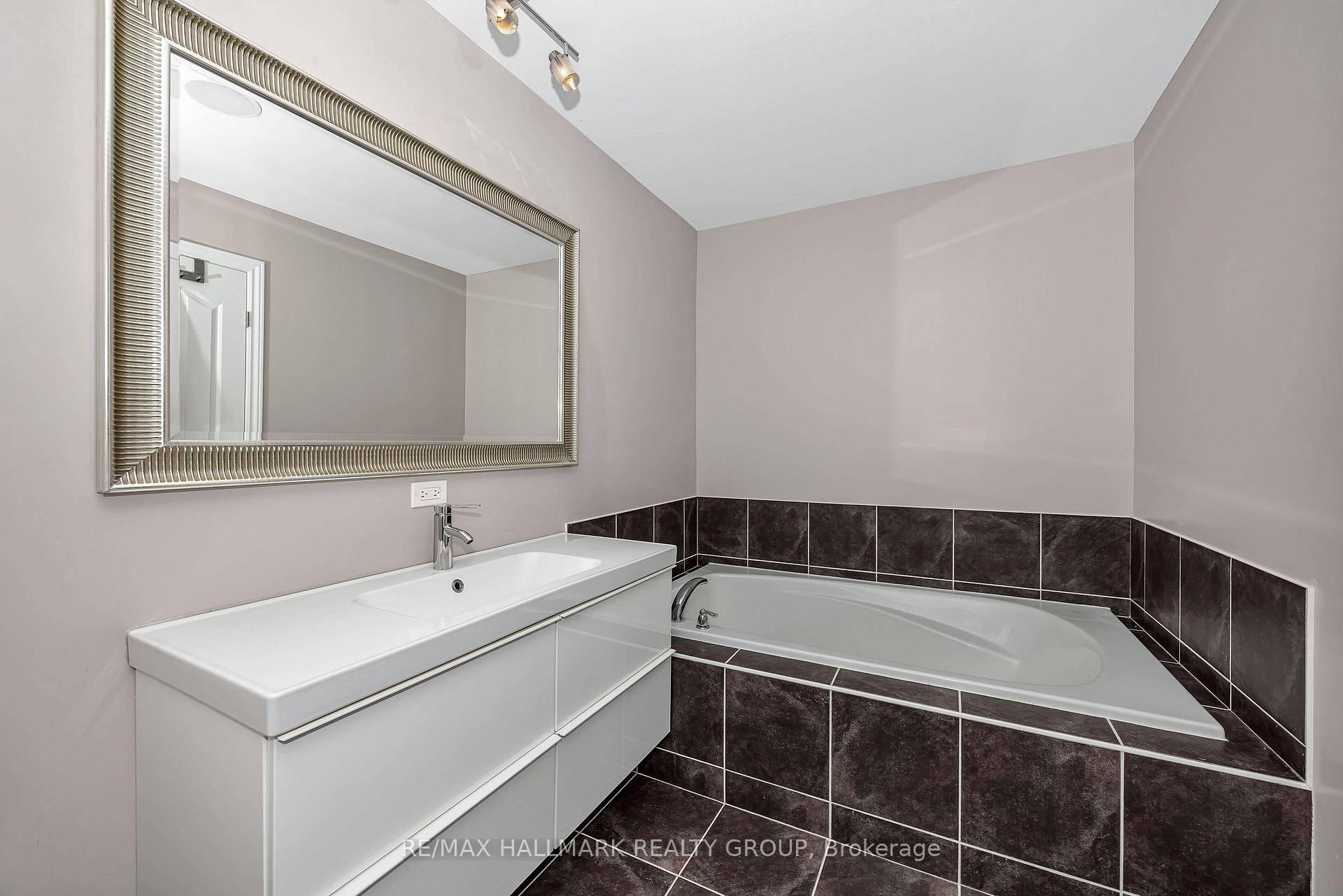 Photo 19 of 1830 Arrowgrass Way, Ottawa, Notting Hill/Summerside — HOMEH