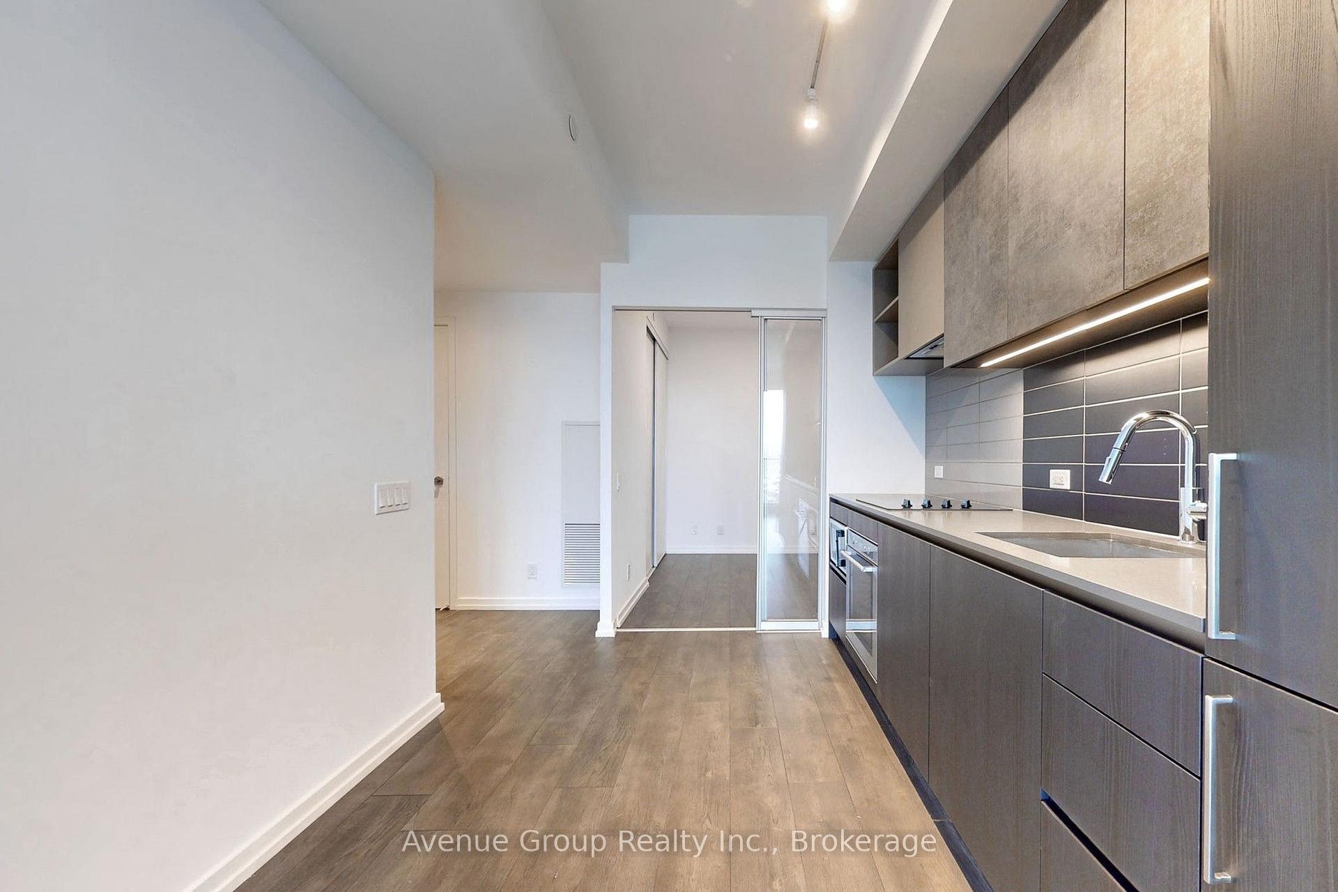 Photo 13 of Unit 5208, 7890 Jane Street, Vaughan, Vaughan Corporate Centre — HOMEH