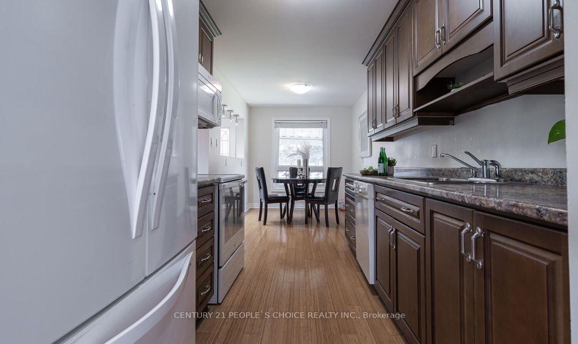 Photo 10 of Unit Main, 21 Rawling Crescent, Brampton, Heart Lake East — HOMEH