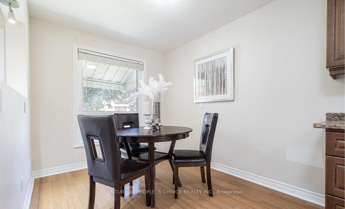 Photo 12 of Unit Main, 21 Rawling Crescent, Brampton, Heart Lake East — HOMEH