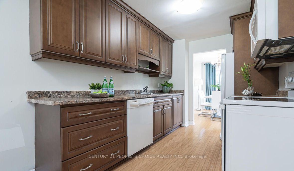 Photo 13 of Unit Main, 21 Rawling Crescent, Brampton, Heart Lake East — HOMEH