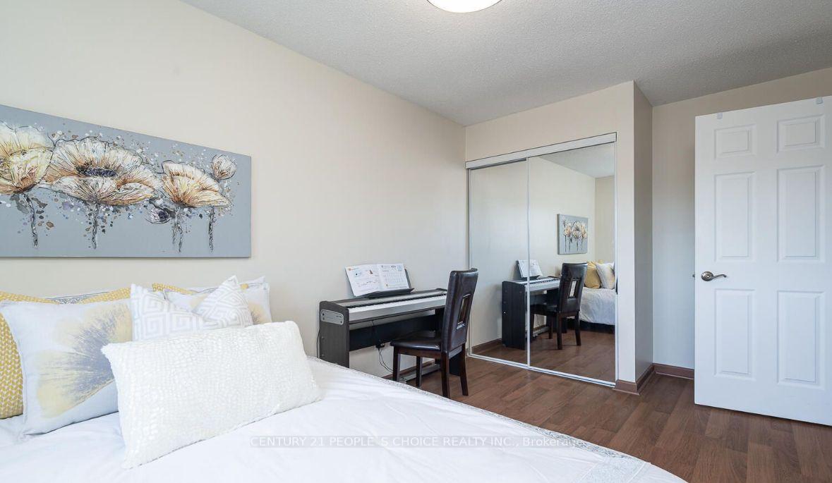 Photo 14 of Unit Main, 21 Rawling Crescent, Brampton, Heart Lake East — HOMEH