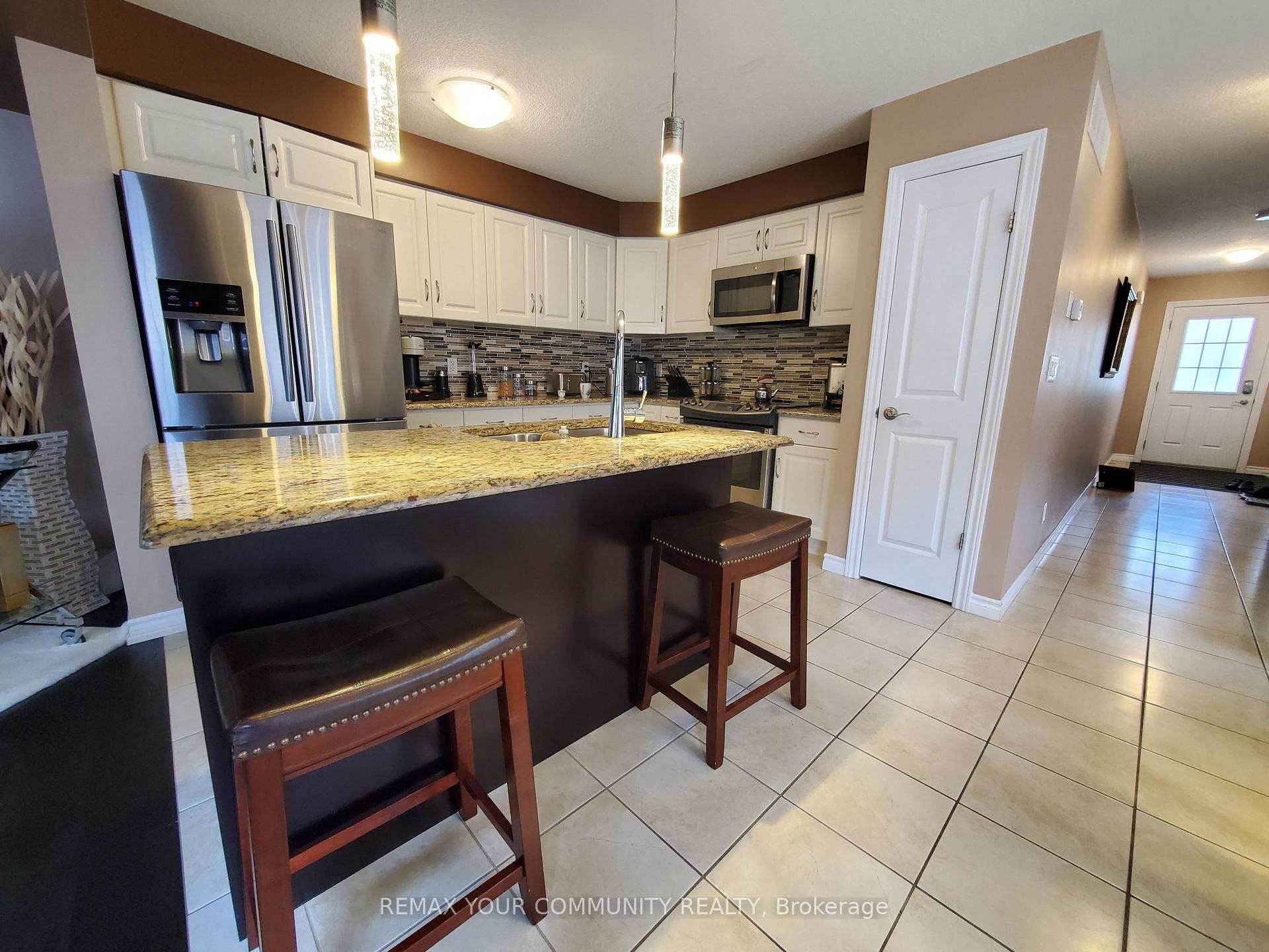 Photo 4 of Unit 44, 635 Saginaw Parkway, Cambridge, Fiddlesticks — HOMEH