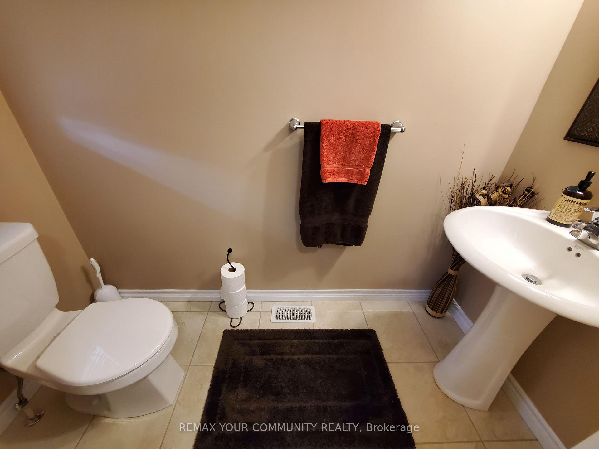 Photo 7 of Unit 44, 635 Saginaw Parkway, Cambridge, Fiddlesticks — HOMEH