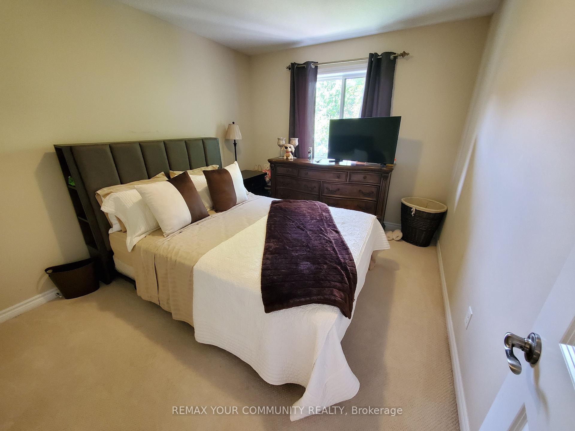 Photo 11 of Unit 44, 635 Saginaw Parkway, Cambridge, Fiddlesticks — HOMEH