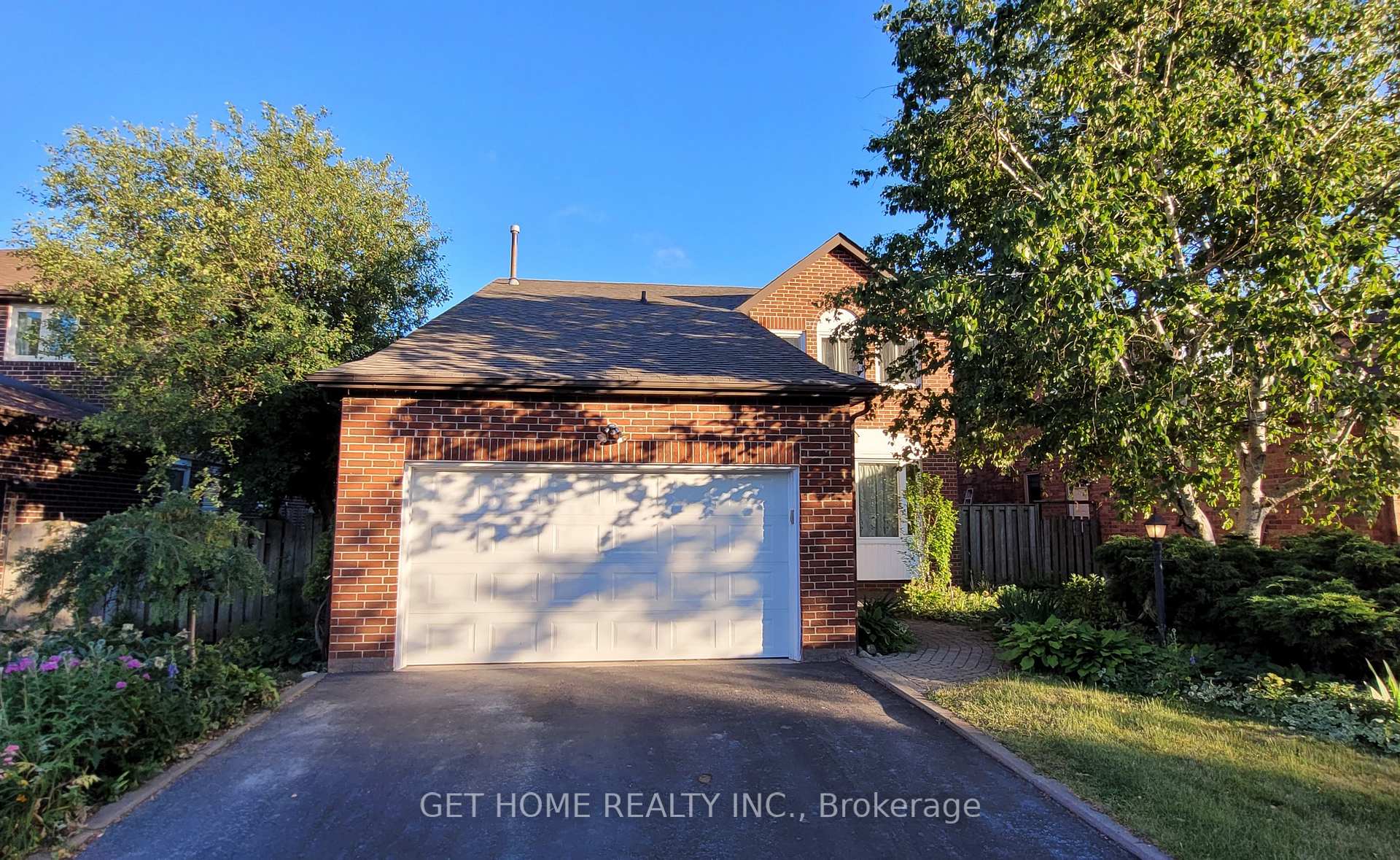 Photo 3 of Unit Main, 32 Torrance Woods, Brampton, Fletcher's West — HOMEH