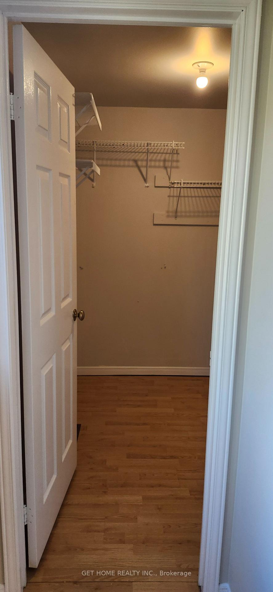 Photo 13 of Unit Main, 32 Torrance Woods, Brampton, Fletcher's West — HOMEH