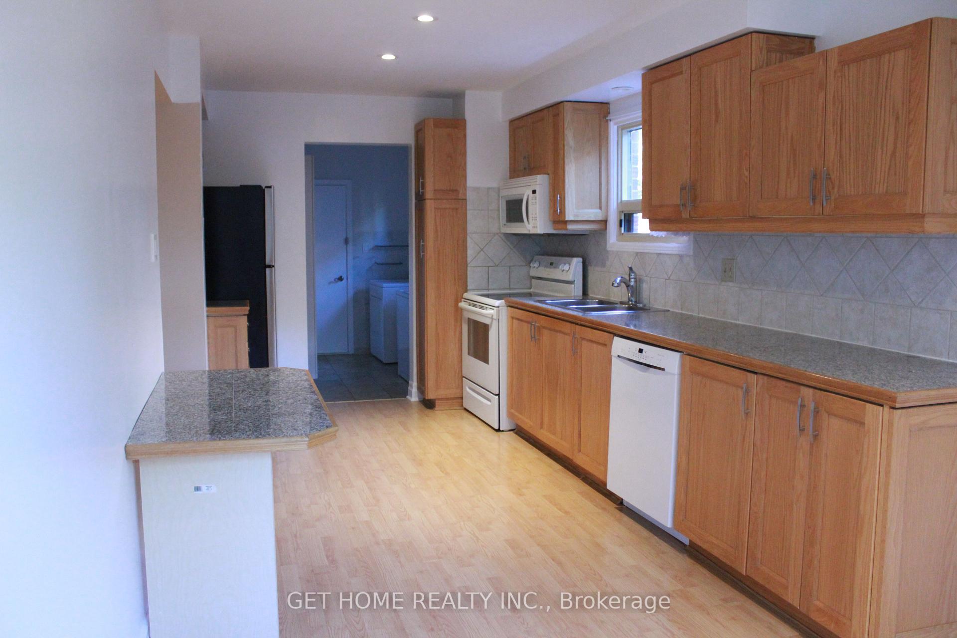 Photo 30 of Unit Main, 32 Torrance Woods, Brampton, Fletcher's West — HOMEH