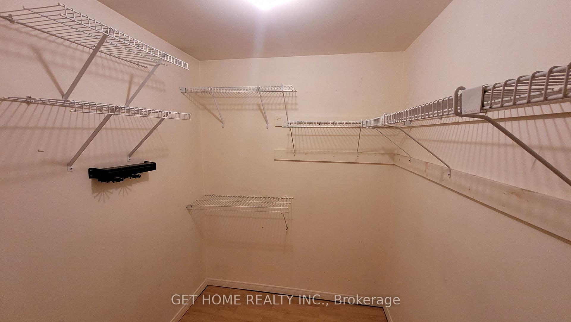 Photo 45 of Unit Main, 32 Torrance Woods, Brampton, Fletcher's West — HOMEH