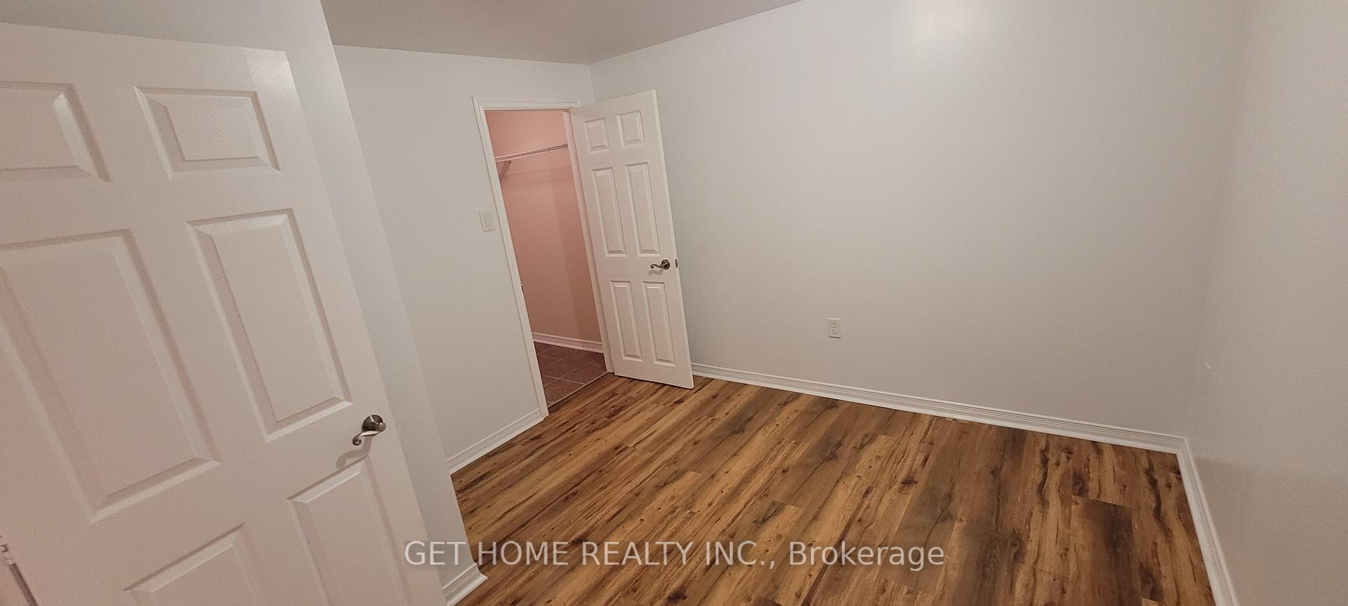 Photo 75 of Unit Main, 32 Torrance Woods, Brampton, Fletcher's West — HOMEH