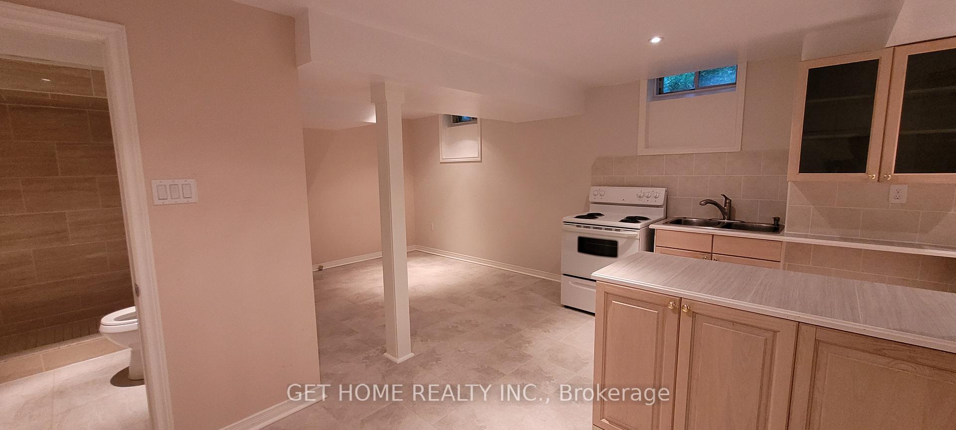 Photo 87 of Unit Main, 32 Torrance Woods, Brampton, Fletcher's West — HOMEH