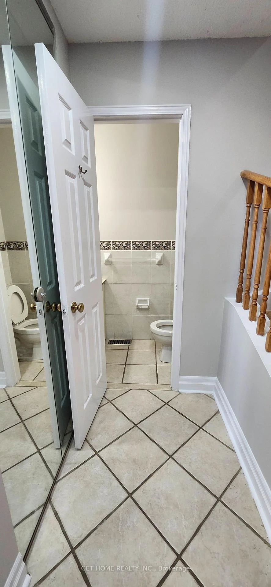 Photo 6 of Unit Main, 32 Torrance Woods, Brampton, Fletcher's West — HOMEH
