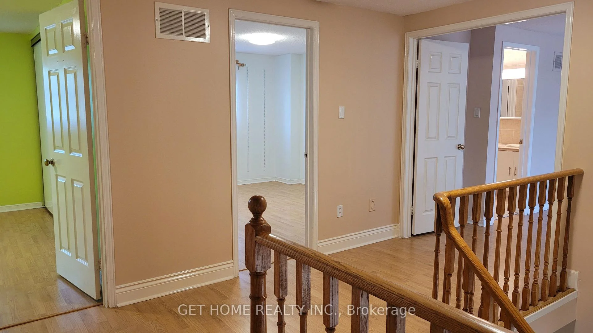 Photo 14 of Unit Main, 32 Torrance Woods, Brampton, Fletcher's West — HOMEH