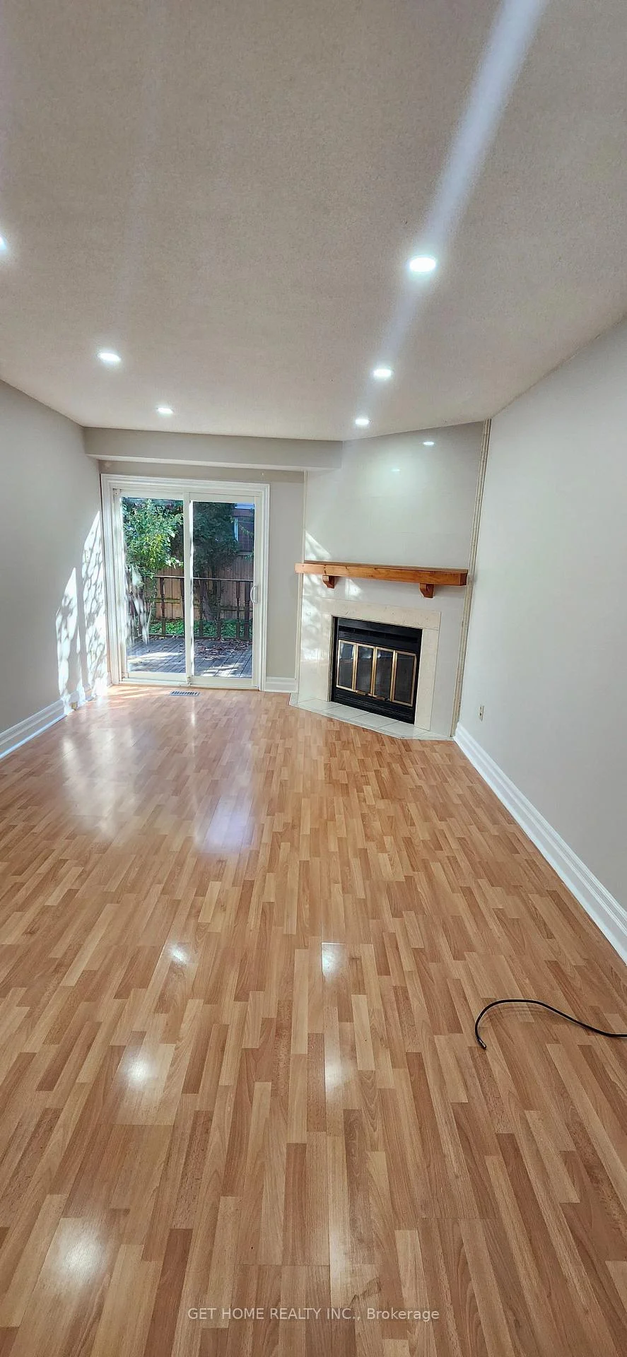 Photo 29 of Unit Main, 32 Torrance Woods, Brampton, Fletcher's West — HOMEH