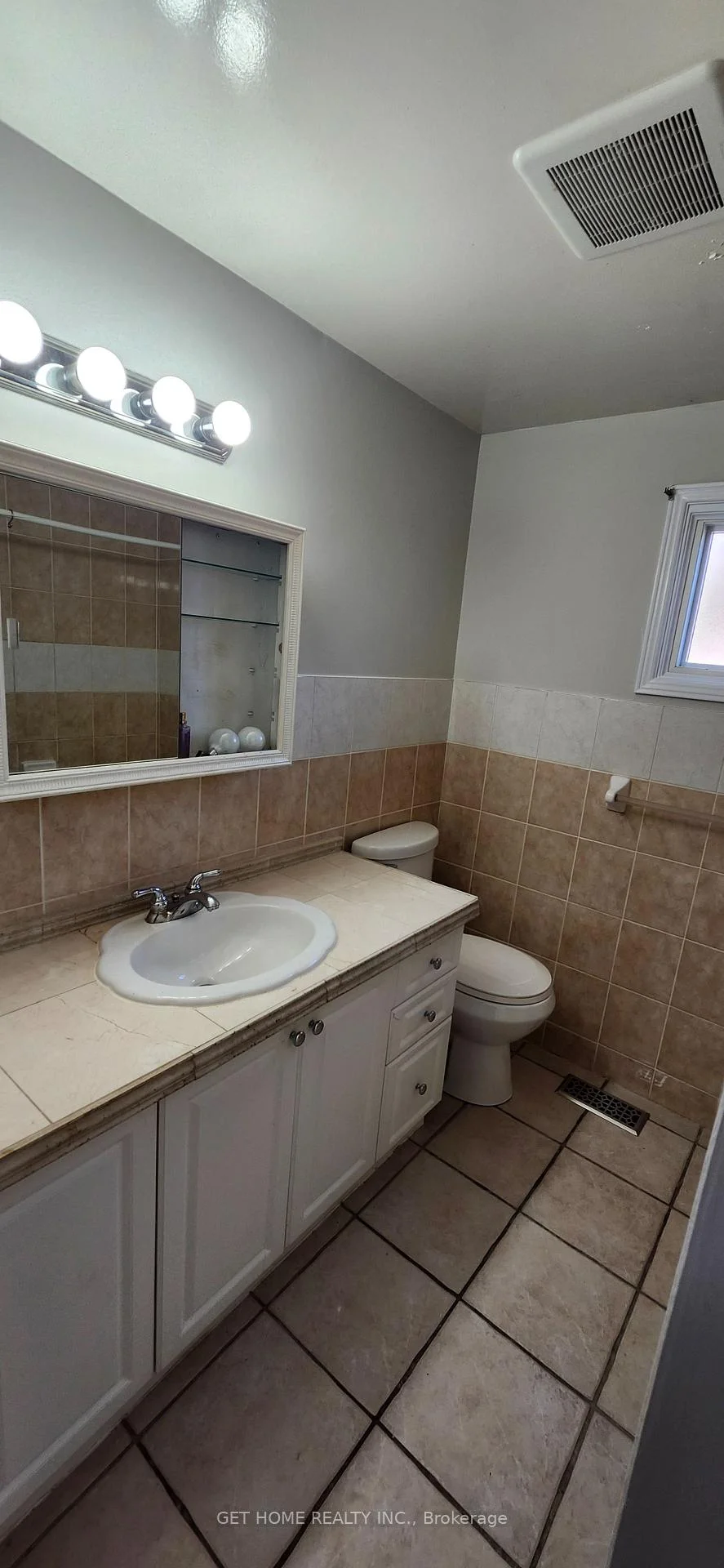 Photo 67 of Unit Main, 32 Torrance Woods, Brampton, Fletcher's West — HOMEH
