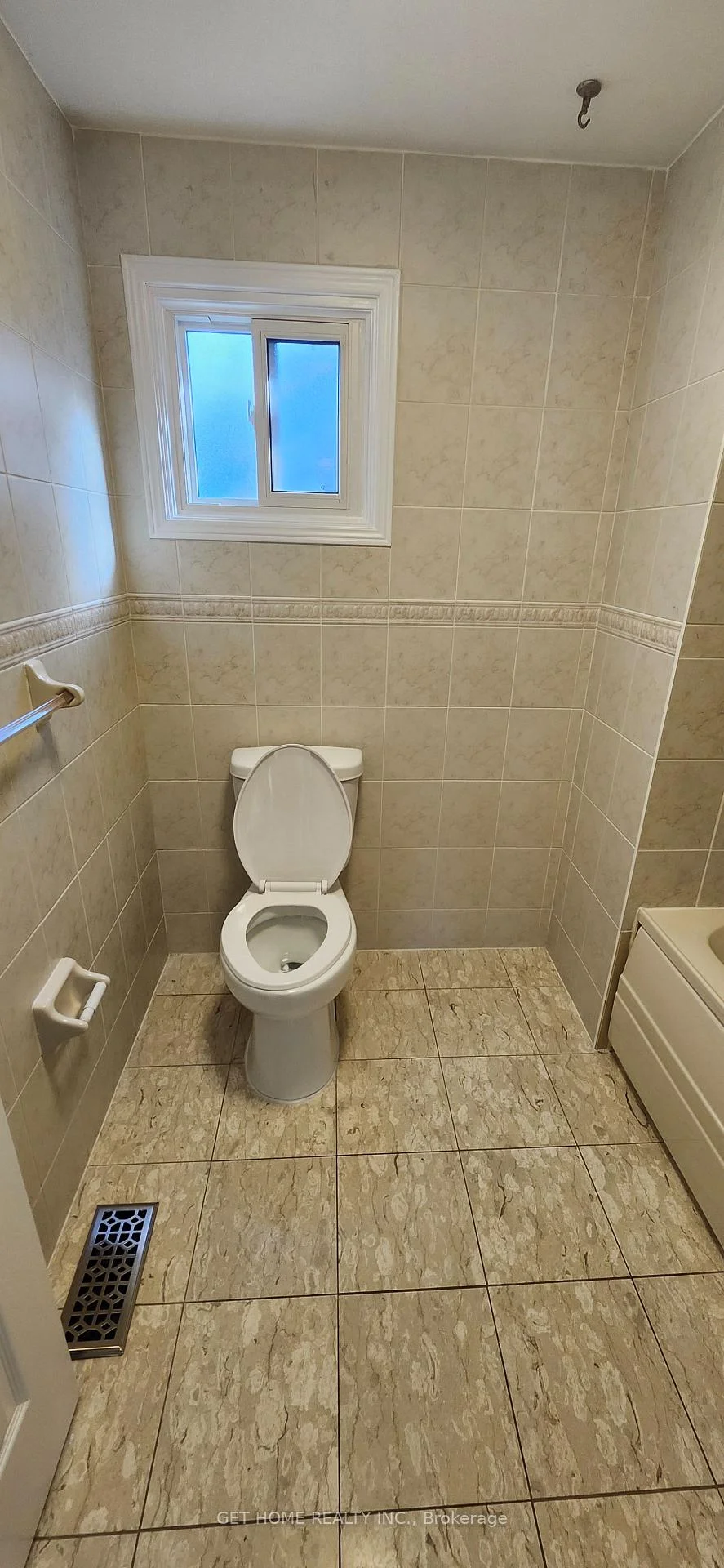 Photo 84 of Unit Main, 32 Torrance Woods, Brampton, Fletcher's West — HOMEH