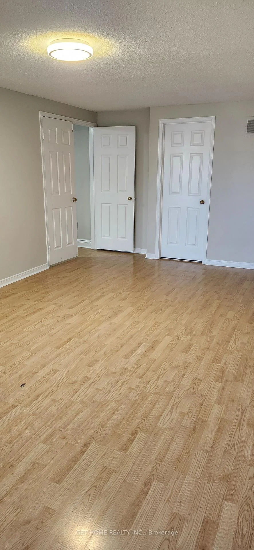 Photo 90 of Unit Main, 32 Torrance Woods, Brampton, Fletcher's West — HOMEH